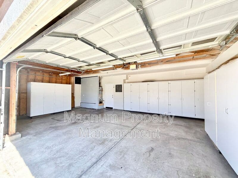 Winchester House: 35186 Orchid Dr