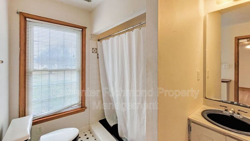 Mechanicsville House: 8155 Bell Creek Road