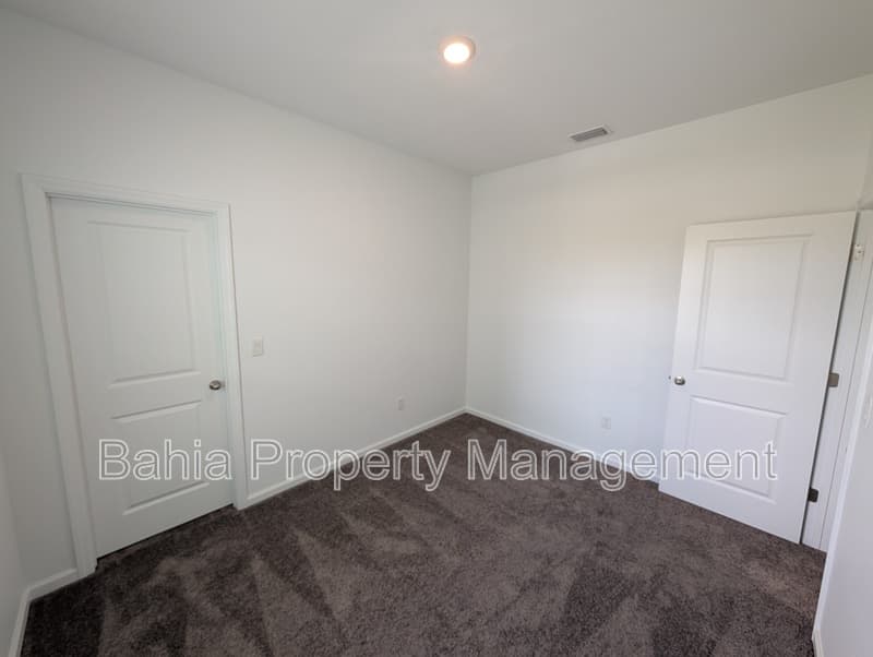 Zephyrhills House: 35491 Shade Fern Ln