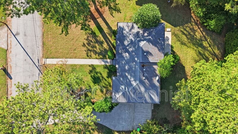 Decatur House: 3438 Springside Drive