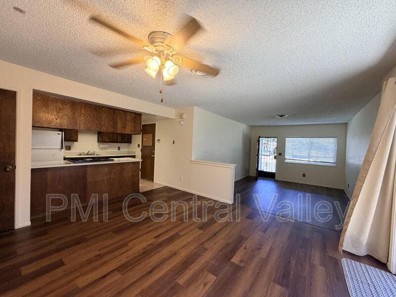Stockton Condo: 324 Felton Way
