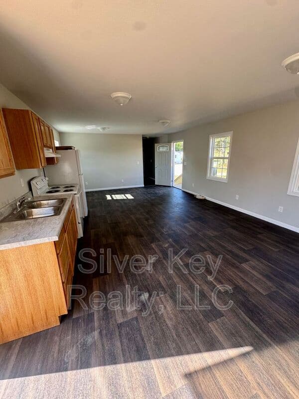 Athens Condo: 3000 Highway 11 S.
