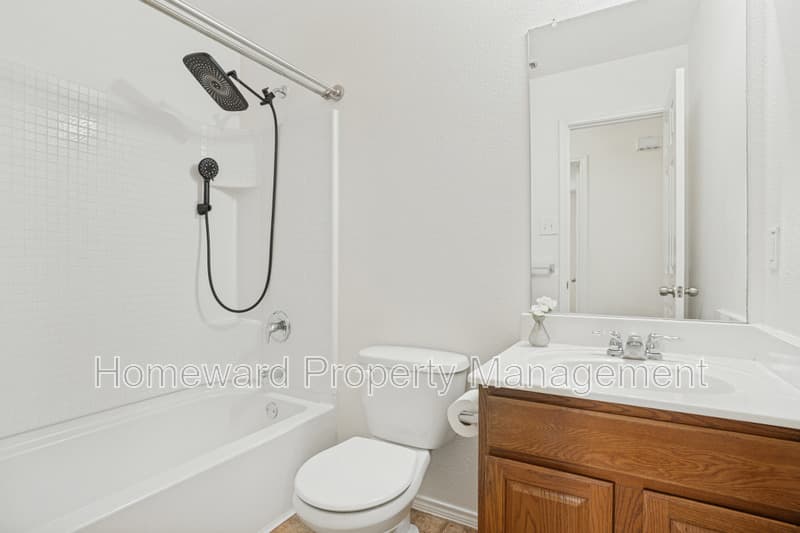 Justin House: 1224 Elkford Lane