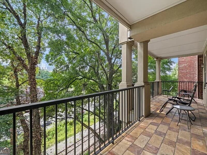 Atlanta Condo: 1735 Peachtree Street NE #428
