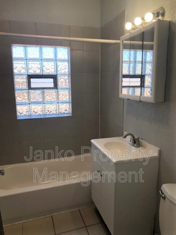 Chicago Condo: 9453 S Loomis St