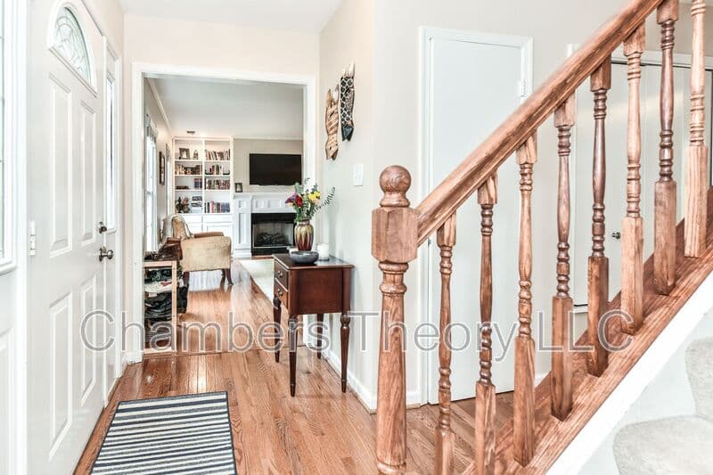 Herndon House: 1350 Shallow Ford Rd