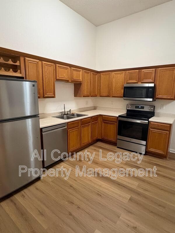 Snellville House: 2803 Newtons Crest Cir