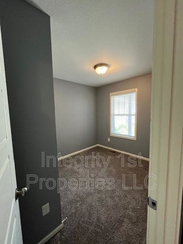 Kansas City Condo: 6323 NE 44th St
