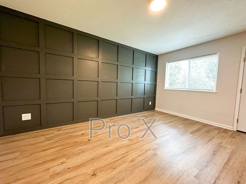 Fayetteville House: 210 S Hill Ave