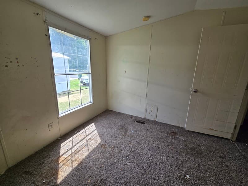 Fayetteville House: 2416 Cattail Cir