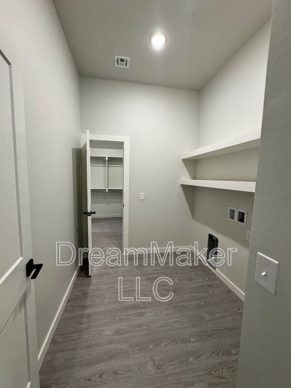 Goldsby House: 5176 Lily Lane