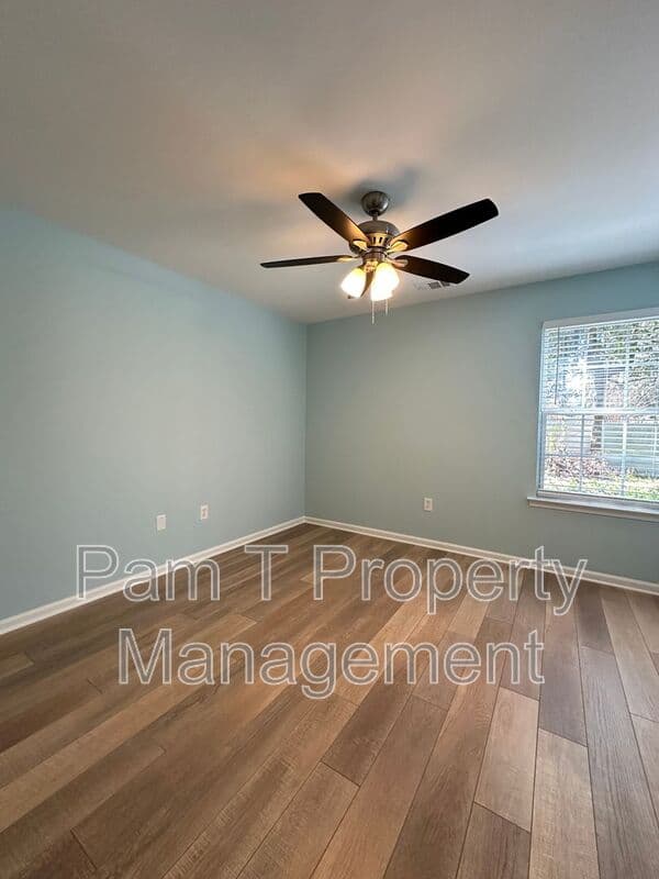 Savannah House: 2311 Tennessee Ave