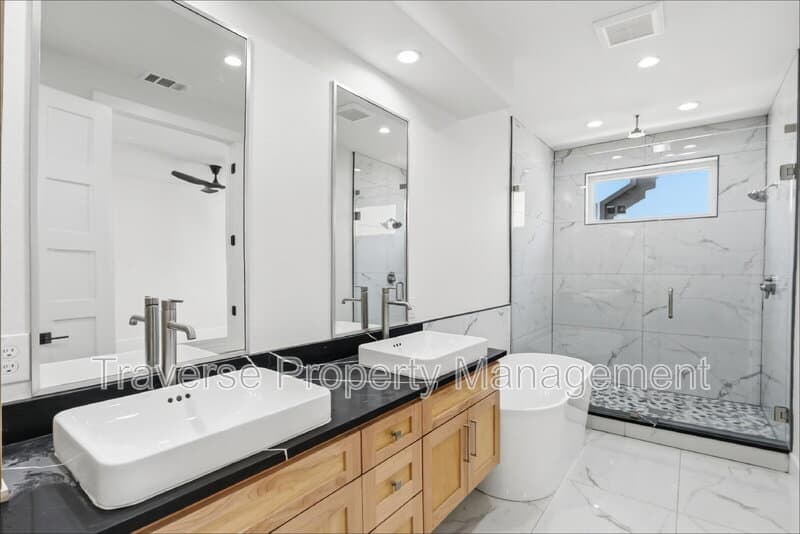 Fort Worth Townhome: 408 Rayner Avenue