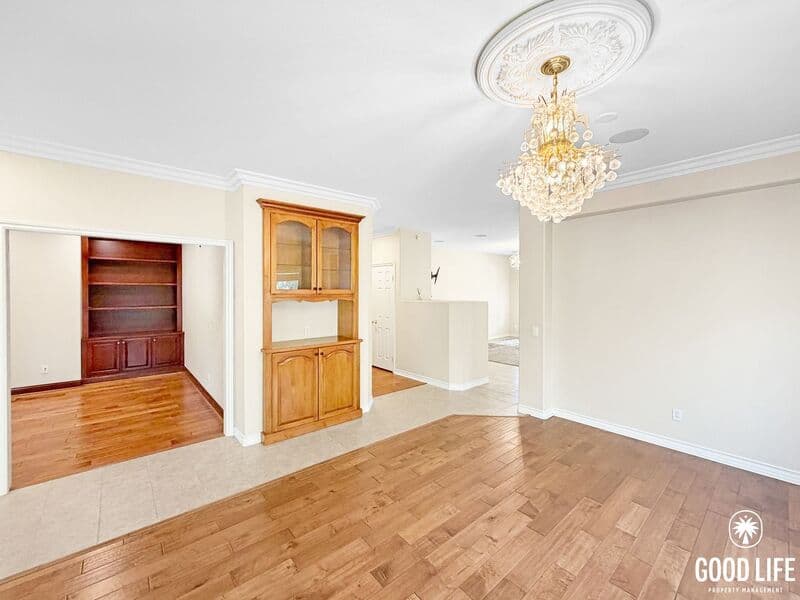 Escondido House: 3193 Willow Tree Ln