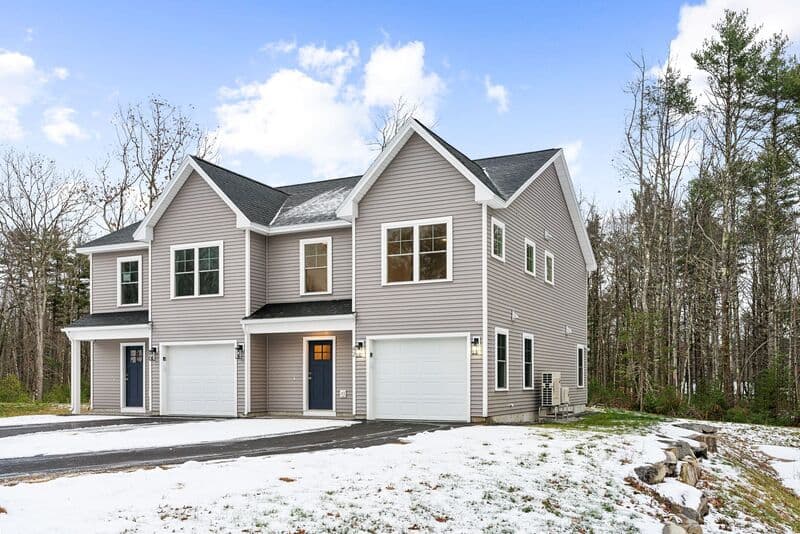 Wells Townhome: 42 Foliage Way