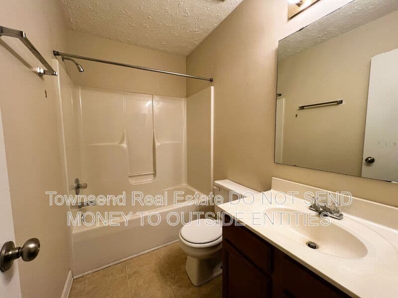 Fayetteville House: 3355 Galleria Drive