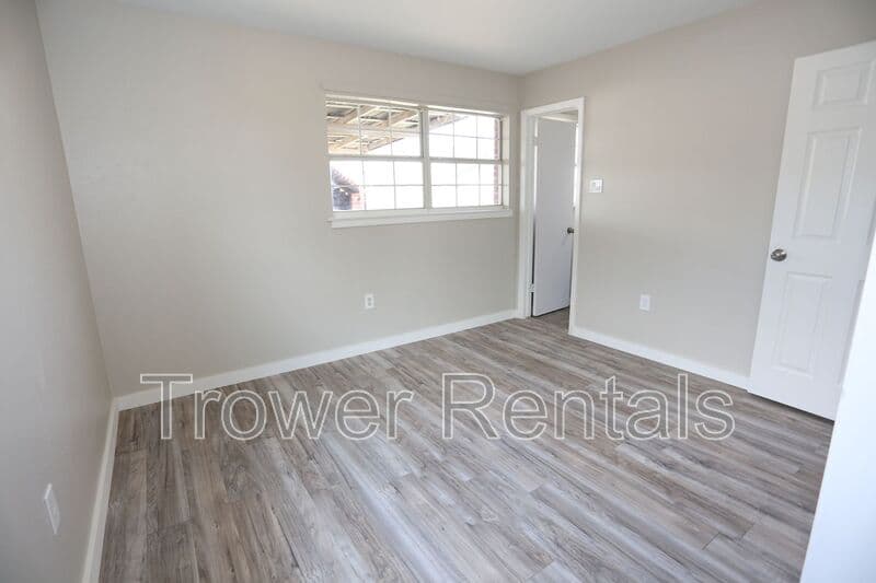 Odessa House: 2913 Santa Rosa
