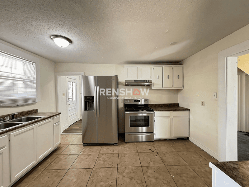 Memphis House: 1294 S Barksdale St