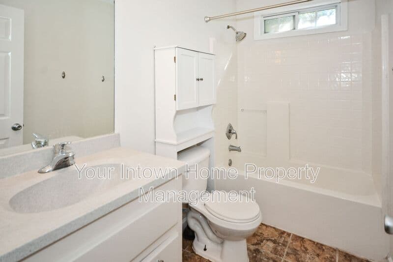 Atlanta House: 69 Haygood Ave SE