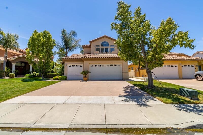 Temecula House: 32579 Valentino Way