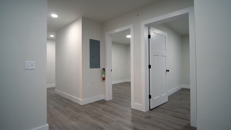 Burlington Condo: 15 Hungerford Terrace, Unit 12