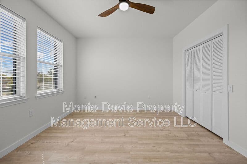 Austin Condo: 1802 Springdale Rd