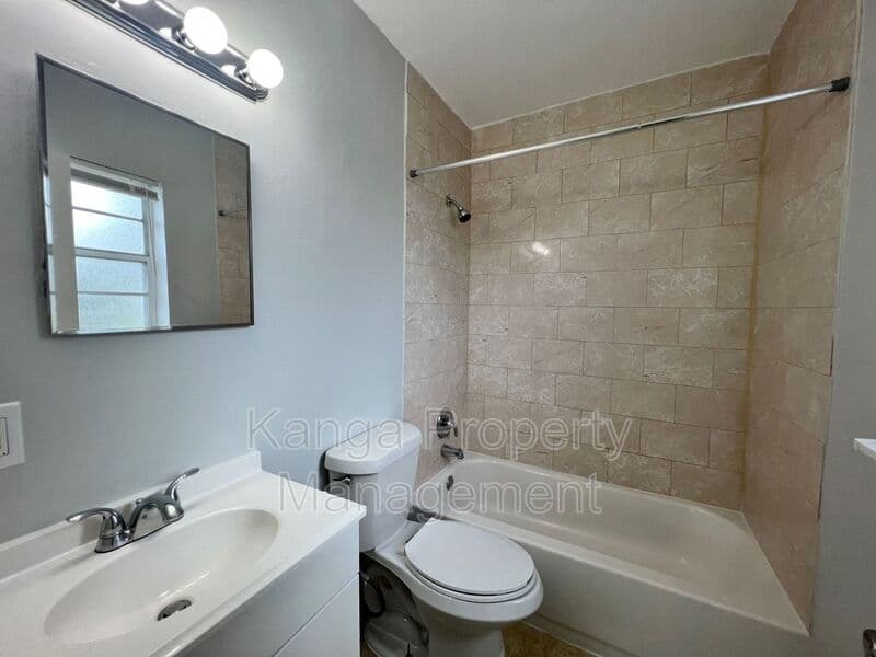 Lake Worth Condo: 4820 Maine St
