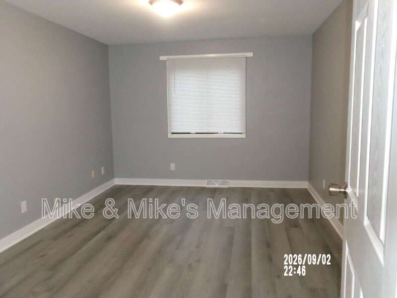 Milwaukee Condo: 7452 N Granville Rd
