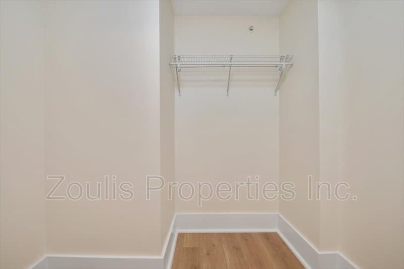 Baltimore Condo: 631 S Broadway - APT 202 - 1