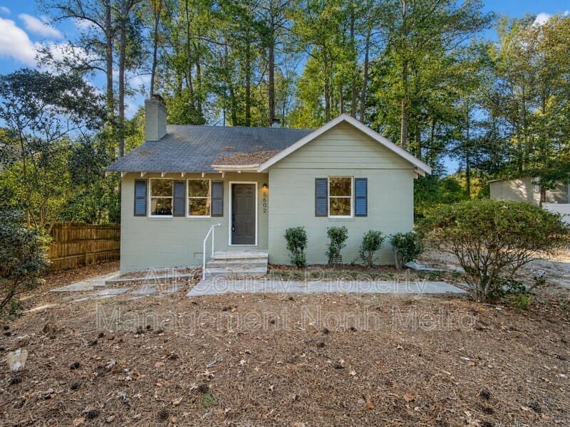 Atlanta House: 5602 Roberts Drive