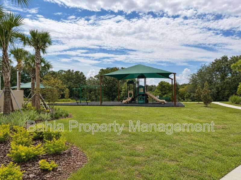 Haines City House: 869 Ambleside Dr