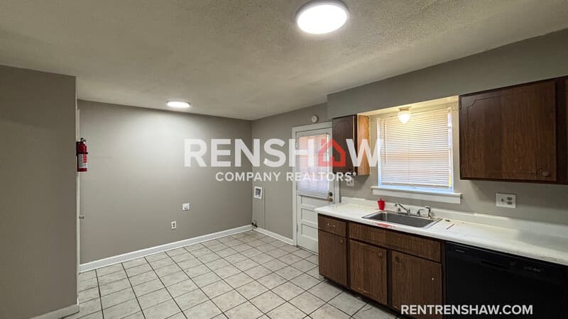 Memphis Condo: 3247 Thirteen Colony Mall 3a