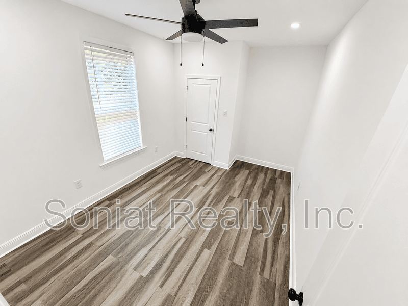 New Orleans Condo: 2023 First St.