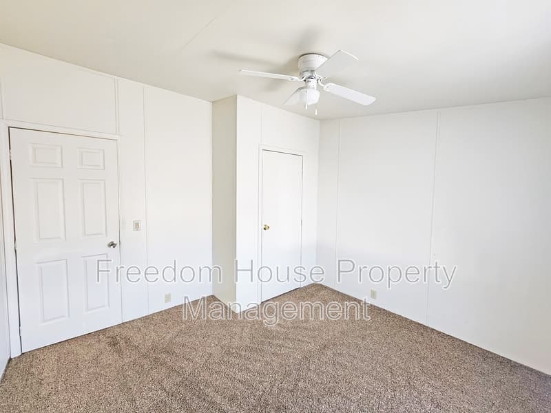 Pahrump House: 1700 Keenan Way