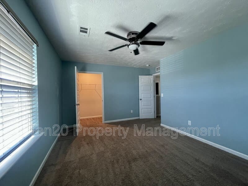 Phenix City House: 36 Willow Trace Dr
