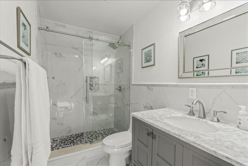 Cloverdale House: 47 Geysers Road