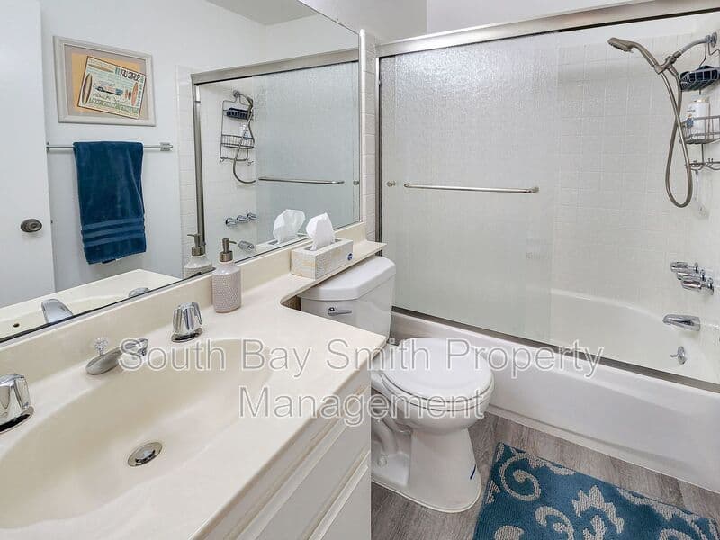 Redondo Beach Condo: 420 Palos Verdes Blvd