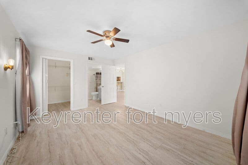 Fort Myers House: 14503 Lakewood Trace CT
