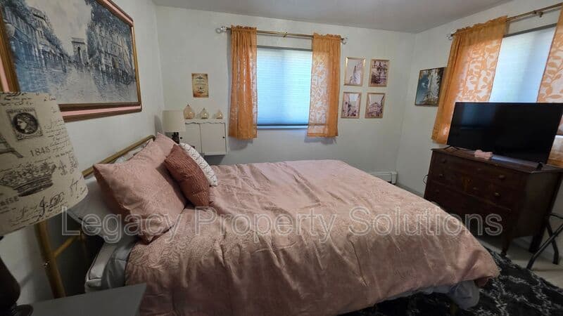 Bismarck House: 604 E Capitol Ave.