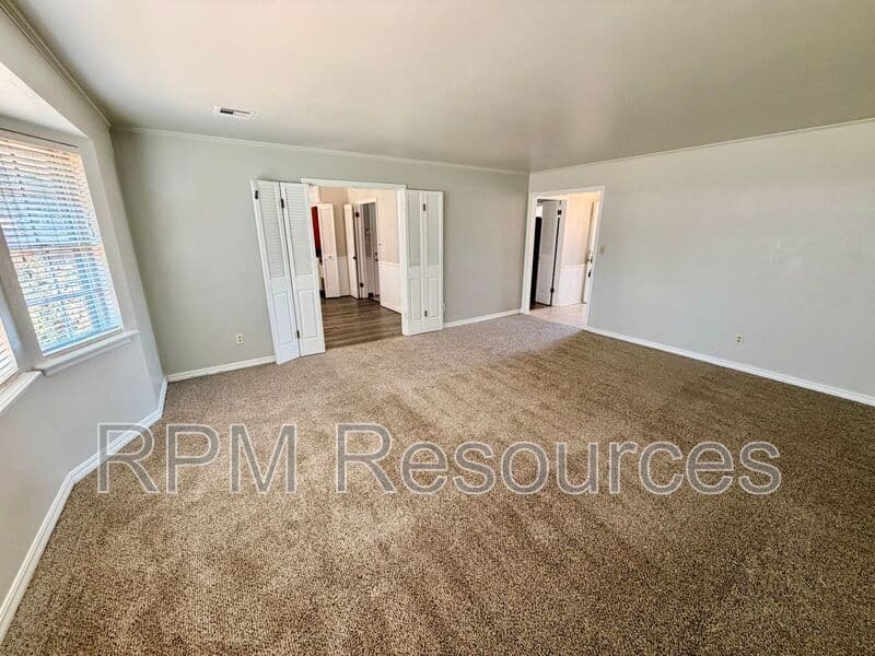 Oklahoma City House: 4120 NW 44th St