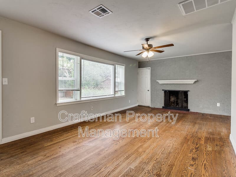 The Village House: 1414 Oxford Way