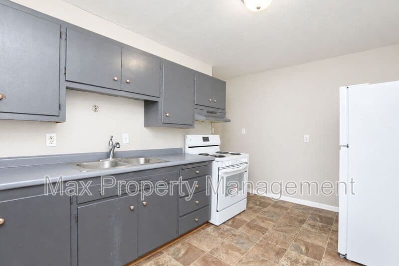 Des Moines House: 3426 SW 8th Street