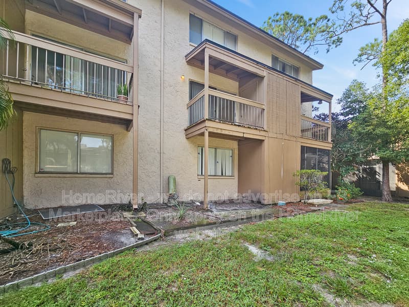 Tampa Condo: 7509 Pitch Pine Cir