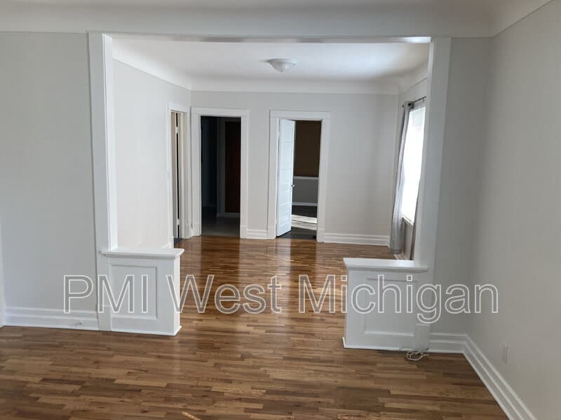 Grand Rapids Condo: 36 Lowell Ave NE