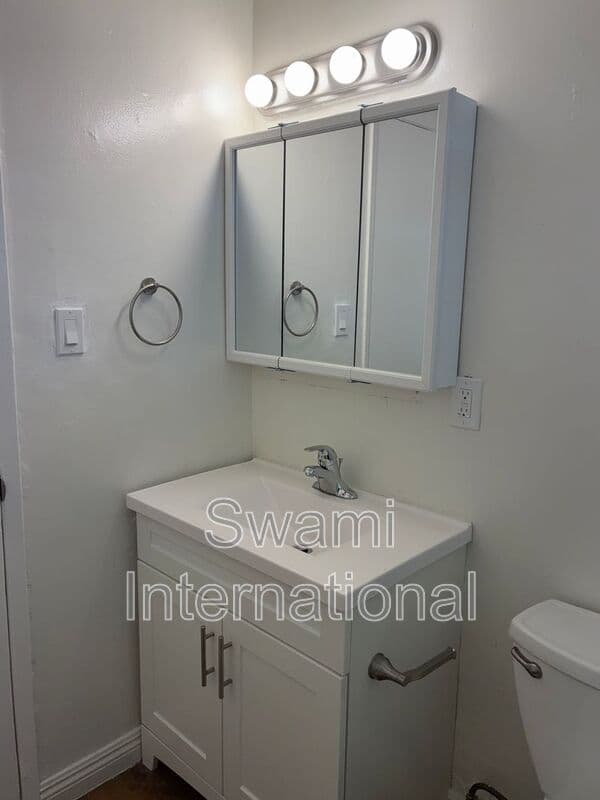 Anaheim Condo: 1235 S. Loara St.