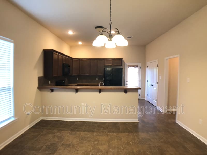 Denham Springs House: 13838 Ponderosa Dr