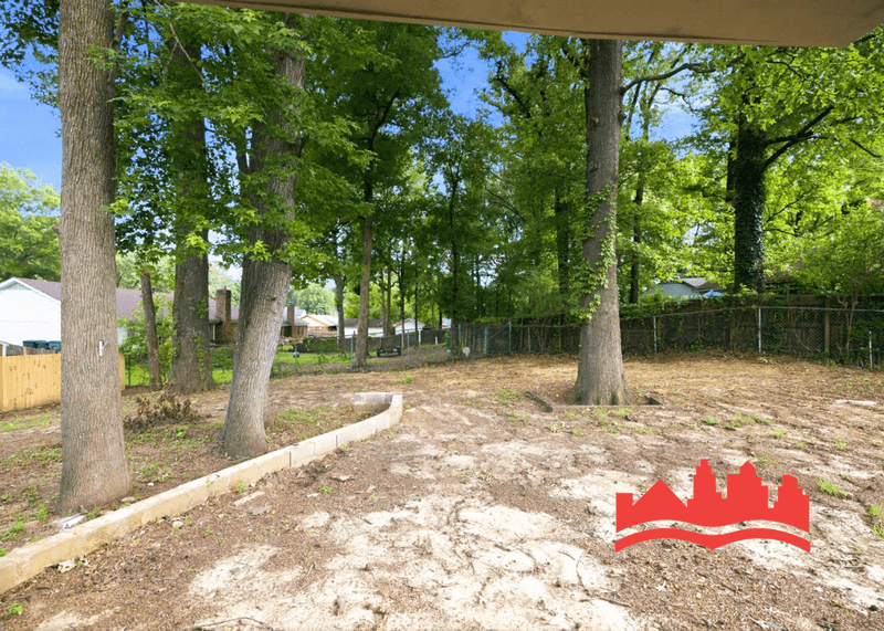 Memphis House: 5217 Bruton Ave