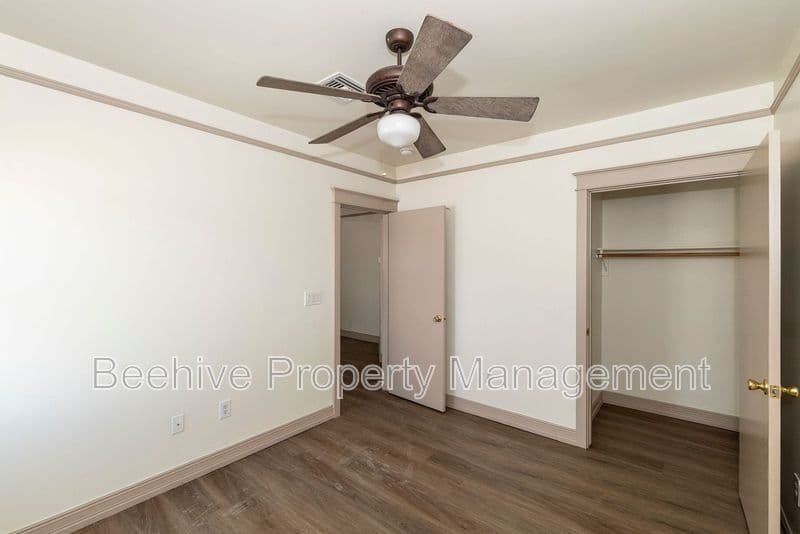Phoenix House: 1301 W Monroe St