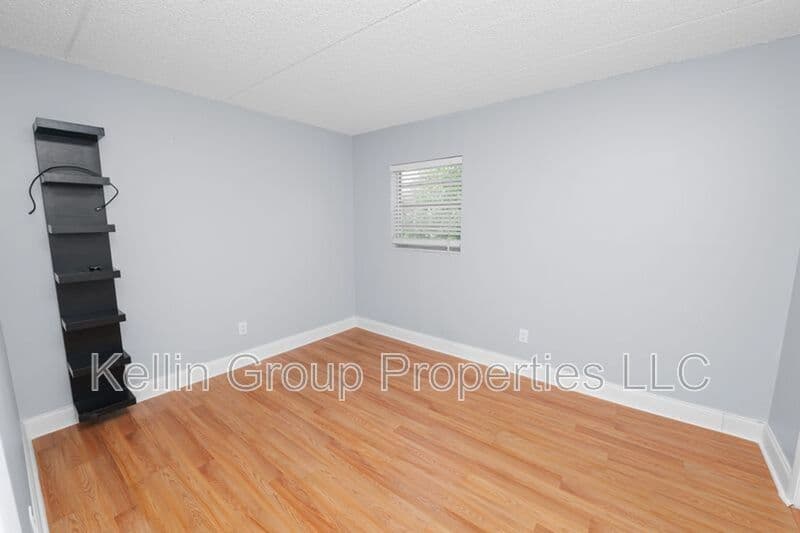 Tampa Townhome: 2862 Somerset Park Dr