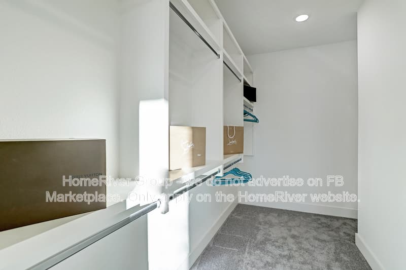 Houston House: 2914 Cline St